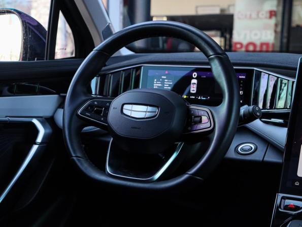 Geely Atlas II с пробегом 2024 года, цена 2 890 000 рублей, 23417 км, внедорожник, Автокод Объявления