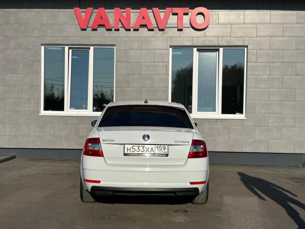 Skoda Octavia III (A7) Рестайлинг с пробегом 2017 года, цена 1 740 000 рублей, 143137 км, лифтбек, Автокод Объявления
