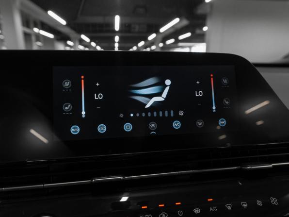 Omoda C5 I с пробегом 2023 года, цена 1 850 000 рублей, 45445 км, внедорожник, Автокод Объявления