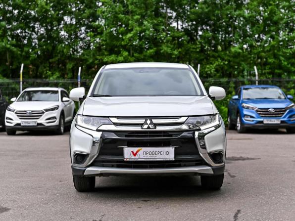 Mitsubishi Outlander III Рестайлинг 2 с пробегом 2017 года, цена 1 690 000 рублей, 105103 км, внедорожник, Автокод Объявления