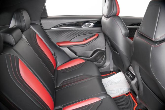 Geely Coolray I Рестайлинг с пробегом 2023 года, цена 1 999 000 рублей, 60259 км, внедорожник, Автокод Объявления