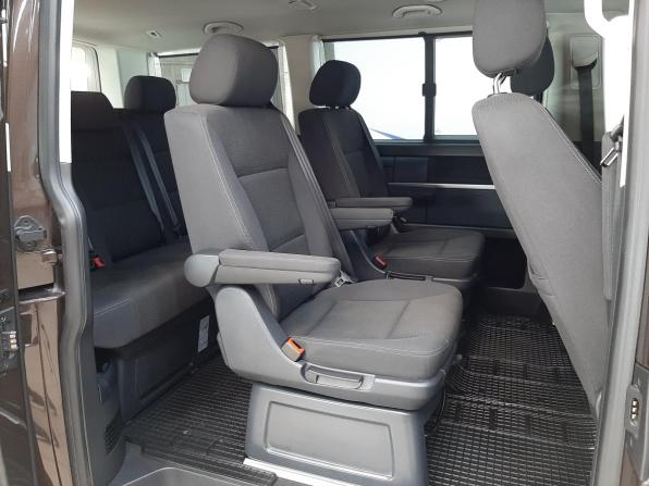 Volkswagen Multivan T6 с пробегом 2018 года, цена 3 940 000 рублей, 166167 км, минивэн, Автокод Объявления