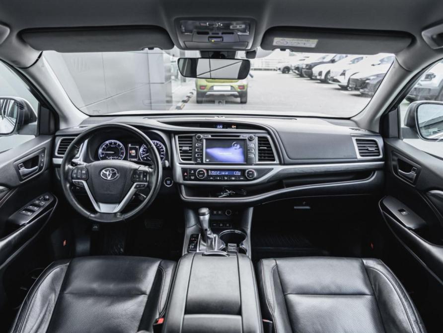 Toyota Highlander III (XU50) Рестайлинг Москва  - изображение 12