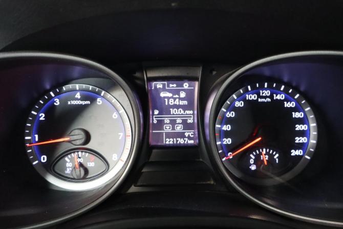 Hyundai Santa Fe III с пробегом 2012 года, цена 1 439 000 рублей, 220000 км, внедорожник, Автокод Объявления