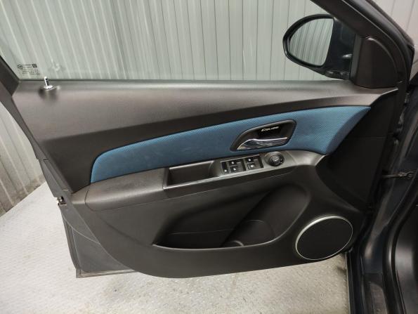 Chevrolet Cruze I Рестайлинг с пробегом 2013 года, цена 595 000 рублей, 251920 км, седан, Автокод Объявления