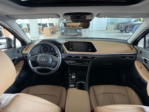 Hyundai Sonata VIII (DN8) с пробегом 2022 года, цена 2 250 000 рублей, 77008 км, седан, Автокод Объявления
