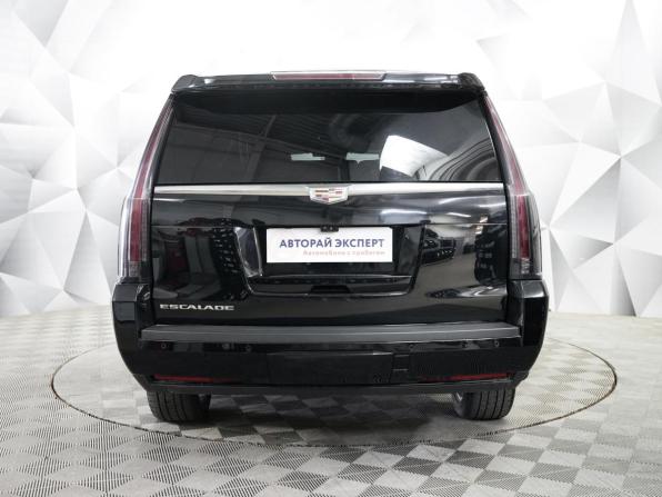 Cadillac Escalade IV с пробегом 2017 года, цена 5 350 000 рублей, 81684 км, внедорожник, Автокод Объявления