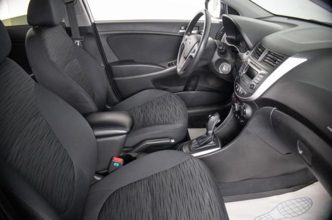 Hyundai Solaris I Рестайлинг с пробегом 2014 года, цена 1 299 000 рублей, 63250 км, хэтчбек, Автокод Объявления