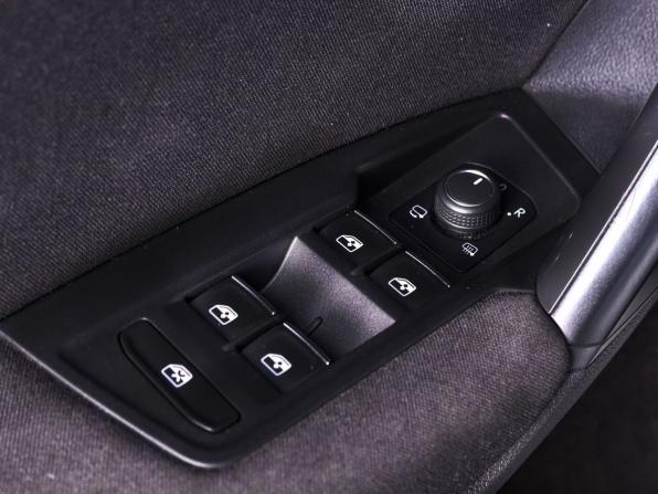 Volkswagen Tiguan II с пробегом 2018 года, цена 2 650 000 рублей, 98000 км, внедорожник, Автокод Объявления