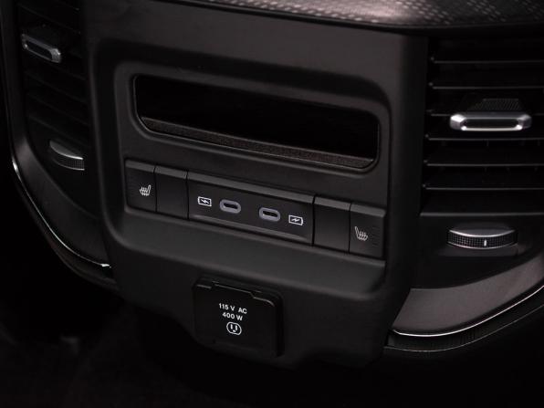 Ram 1500 V Рестайлинг с пробегом 2026 года, цена 10 990 000 рублей, 30 км, offers.body_type.unknown, Автокод Объявления