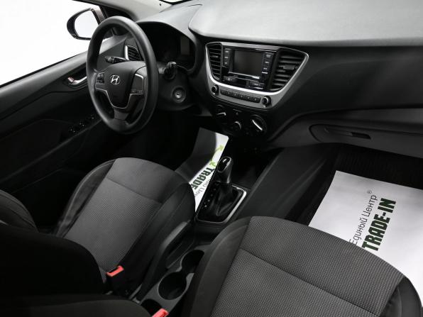 Hyundai Solaris II с пробегом 2018 года, цена 1 195 000 рублей, 149177 км, седан, Автокод Объявления