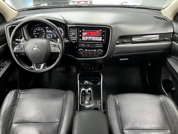 Mitsubishi Outlander III Рестайлинг 3 с пробегом 2018 года, цена 1 890 000 рублей, 272000 км, внедорожник, Автокод Объявления