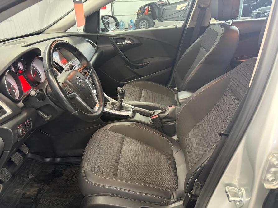 Opel Astra J Рестайлинг Краснодар  - изображение 12