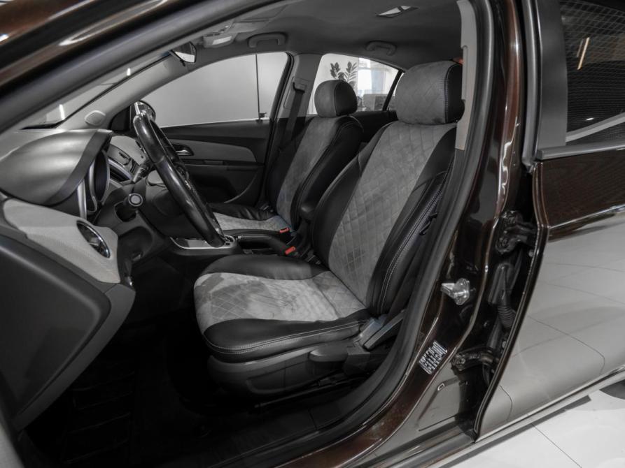 Chevrolet Cruze I Рестайлинг Москва  - изображение 9