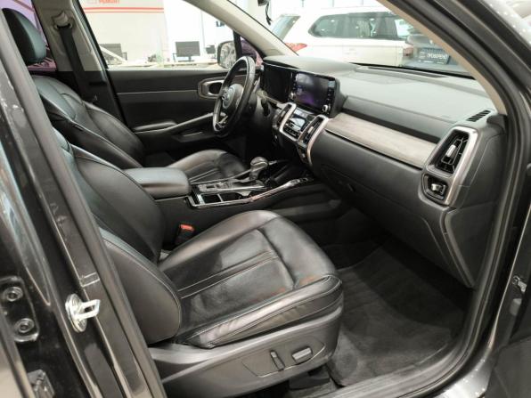 Kia Sorento IV с пробегом 2021 года, цена 3 300 000 рублей, 111000 км, внедорожник, Автокод Объявления