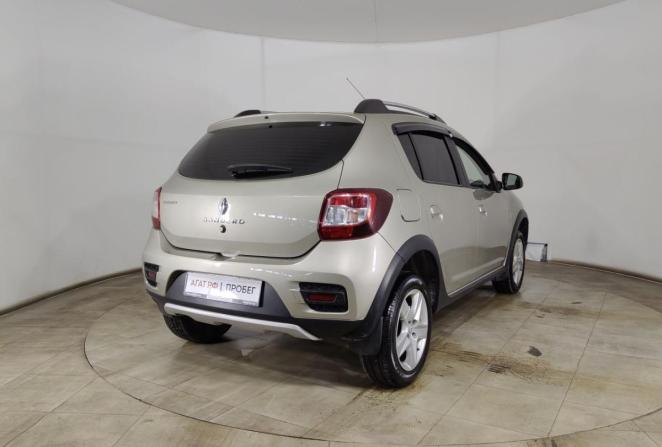 Renault Sandero II с пробегом 2015 года, цена 765 000 рублей, 174960 км, хэтчбек, Автокод Объявления