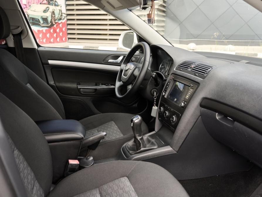 Skoda Octavia II (A5) Рестайлинг Казань  - изображение 6