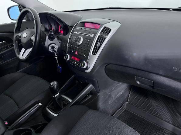 Kia Ceed I Рестайлинг с пробегом 2011 года, цена 760 000 рублей, 156408 км, хэтчбек, Автокод Объявления