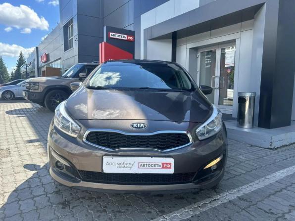 Kia Ceed II Рестайлинг с пробегом 2018 года, цена 1 591 000 рублей, 96633 км, хэтчбек, Автокод Объявления