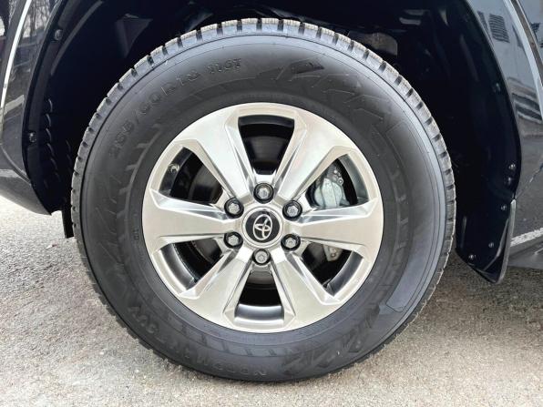 Toyota Land Cruiser 300 Series с пробегом 2022 года, цена 11 800 000 рублей, 5712 км, внедорожник, Автокод Объявления