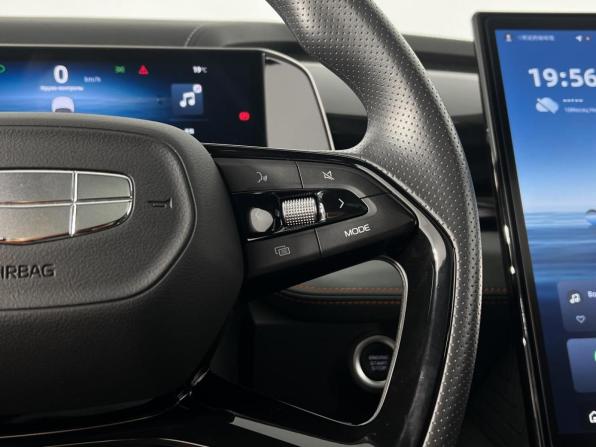 Geely Atlas II с пробегом 2024 года, цена 2 289 900 рублей, 28966 км, внедорожник, Автокод Объявления