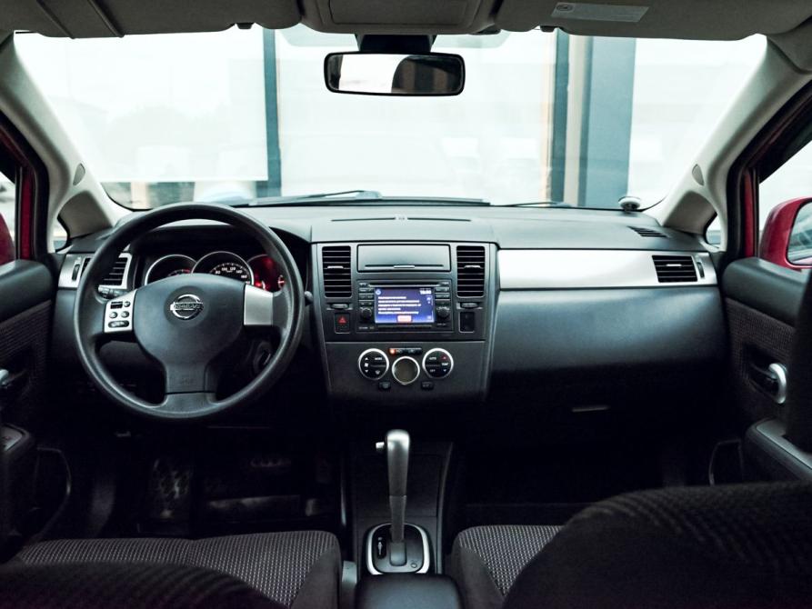 Nissan Tiida I Рестайлинг Екатеринбург  - изображение 17