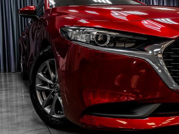 Mazda 3 IV (BP) с пробегом 2020 года, цена 2 429 000 рублей, 28380 км, седан, Автокод Объявления