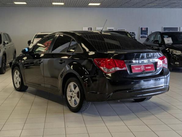 Chevrolet Cruze I Рестайлинг с пробегом 2013 года, цена 699 900 рублей, 272000 км, седан, Автокод Объявления