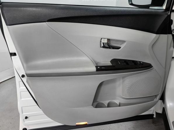 Toyota Venza I с пробегом 2010 года, цена 1 748 000 рублей, 141000 км, внедорожник, Автокод Объявления