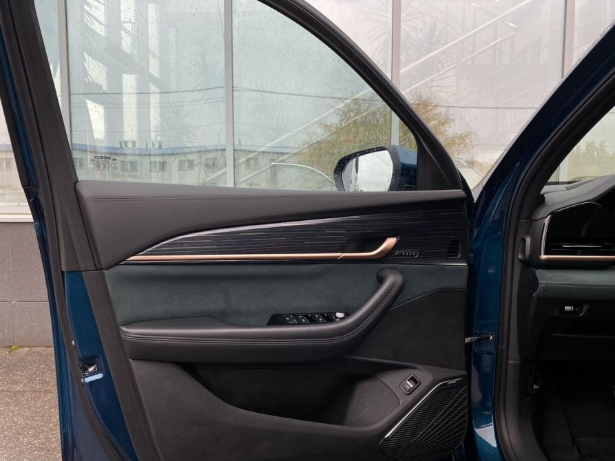 Geely Monjaro I Москва  - изображение 23