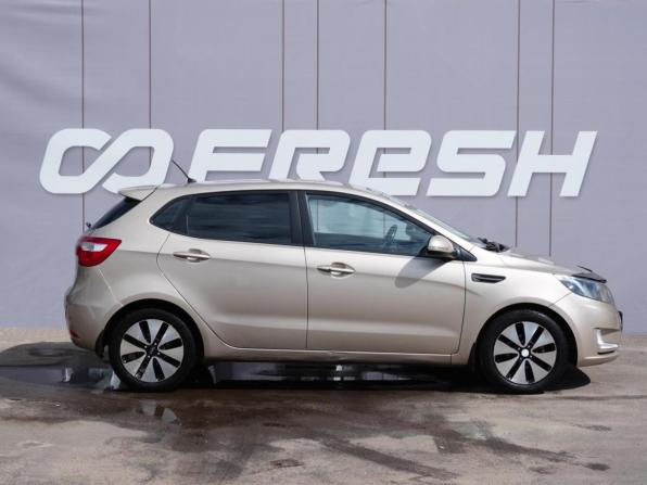 Kia Rio III с пробегом 2014 года, цена 929 000 рублей, 190000 км, хэтчбек, Автокод Объявления