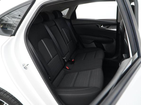 Kia Cerato IV с пробегом 2018 года, цена 1 831 444 рубля, 87045 км, седан, Автокод Объявления