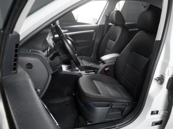 Skoda Octavia II (A5) Рестайлинг с пробегом 2013 года, цена 730 000 рублей, 259525 км, лифтбек, Автокод Объявления