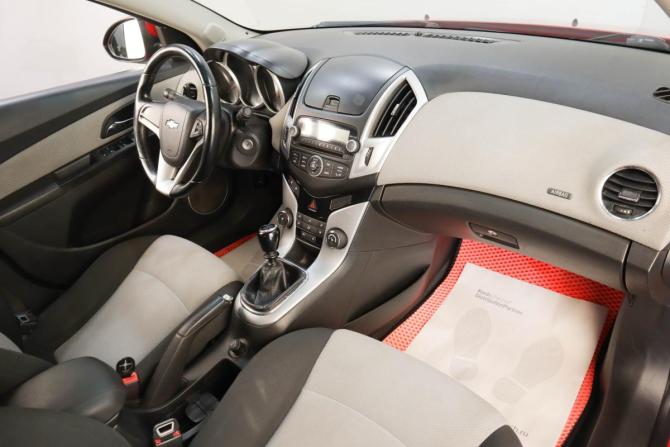 Chevrolet Cruze I Рестайлинг с пробегом 2013 года, цена 639 000 рублей, 200100 км, седан, Автокод Объявления
