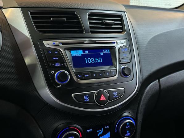 Hyundai Solaris I Рестайлинг с пробегом 2016 года, цена 1 049 900 рублей, 158766 км, седан, Автокод Объявления