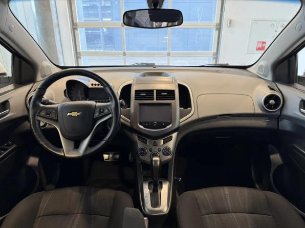 Chevrolet Aveo II с пробегом 2014 года, цена 660 000 рублей, 98397 км, седан, Автокод Объявления