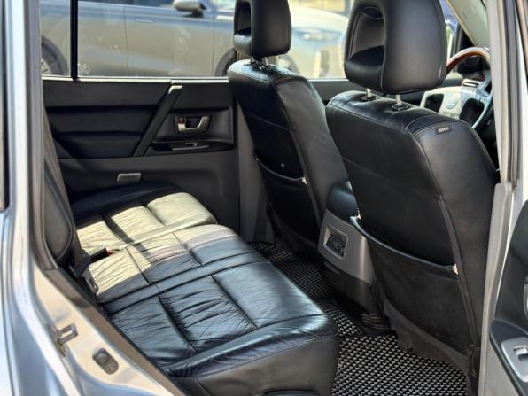 Mitsubishi Pajero III Рестайлинг с пробегом 2005 года, цена 925 000 рублей, 327861 км, внедорожник, Автокод Объявления