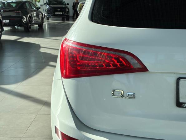 Audi Q5 I (8R) с пробегом 2009 года, цена 835 000 рублей, 380000 км, внедорожник, Автокод Объявления