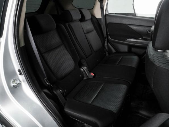 Mitsubishi Outlander III Рестайлинг 2 с пробегом 2015 года, цена 1 459 000 рублей, 239370 км, внедорожник, Автокод Объявления