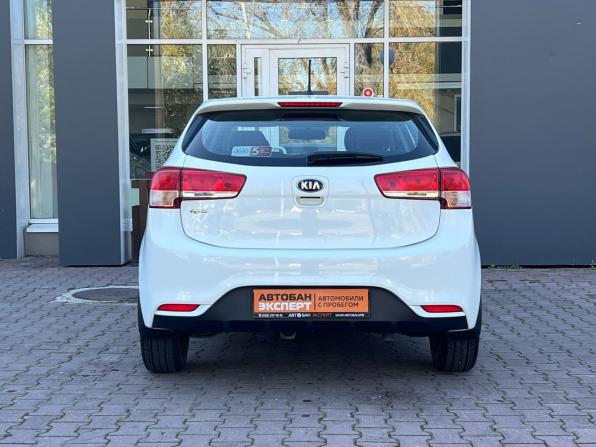 Kia Rio III Рестайлинг с пробегом 2016 года, цена 1 119 000 рублей, 54136 км, хэтчбек, Автокод Объявления