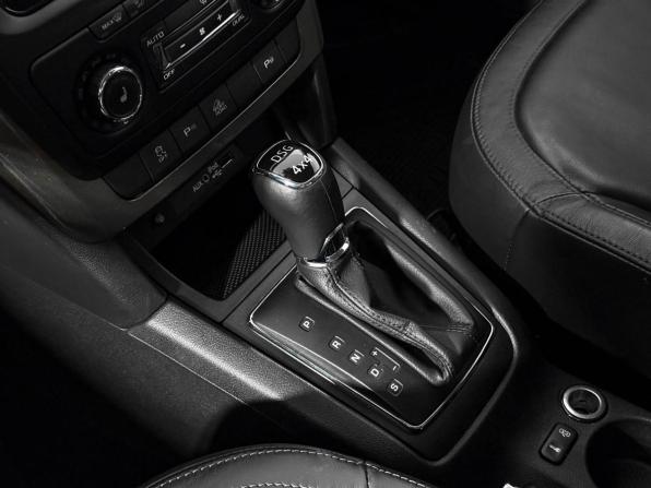 Skoda Yeti I Рестайлинг с пробегом 2017 года, цена 1 430 000 рублей, 96123 км, внедорожник, Автокод Объявления