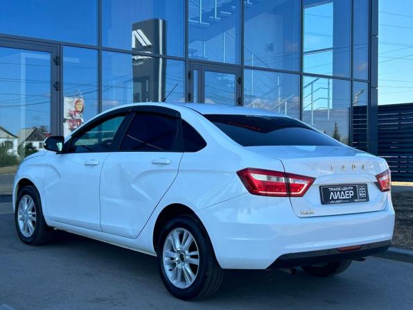 Lada (ВАЗ) Vesta I с пробегом 2018 года, цена 550 000 рублей, 252554 км, седан, Автокод Объявления