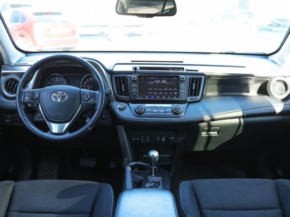 Toyota RAV4 IV (XA40) Рестайлинг с пробегом 2017 года, цена 2 499 000 рублей, 114170 км, внедорожник, Автокод Объявления