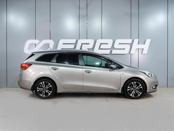 Kia Ceed II с пробегом 2014 года, цена 1 349 000 рублей, 89462 км, универсал, Автокод Объявления