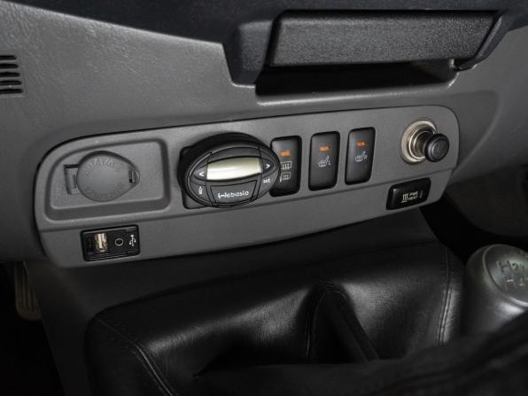 Toyota Hilux VII Рестайлинг с пробегом 2011 года, цена 1 830 000 рублей, 212110 км, пикап, Автокод Объявления