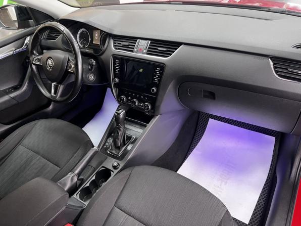 Skoda Octavia III (A7) Рестайлинг с пробегом 2017 года, цена 1 545 000 рублей, 148735 км, лифтбек, Автокод Объявления