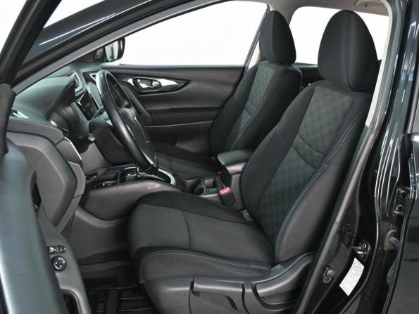 Nissan Qashqai II с пробегом 2017 года, цена 1 599 000 рублей, 142435 км, внедорожник, Автокод Объявления