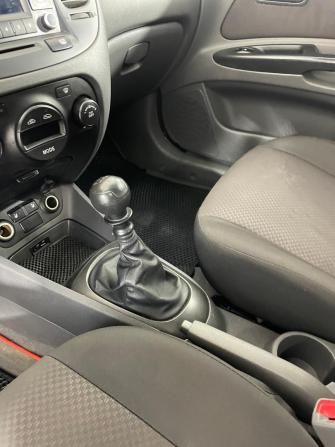Kia Rio II Рестайлинг с пробегом 2010 года, цена 411 000 рублей, 221530 км, седан, Автокод Объявления