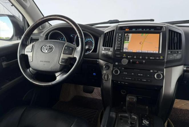 Toyota Land Cruiser 200 Series с пробегом 2011 года, цена 3 200 000 рублей, 160222 км, внедорожник, Автокод Объявления