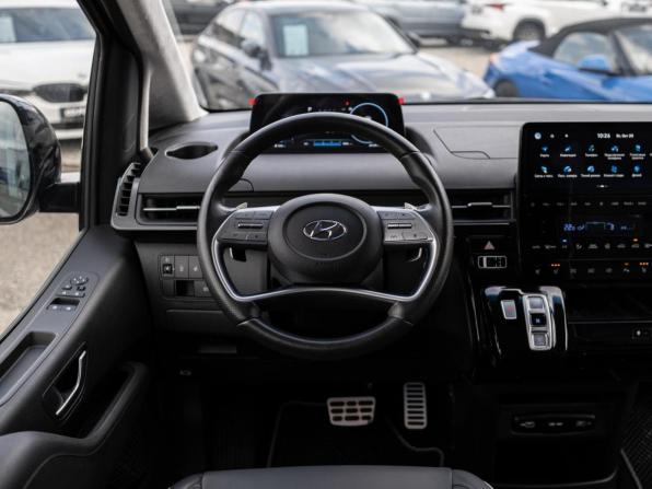 Hyundai Staria I с пробегом 2022 года, цена 5 699 000 рублей, 25139 км, минивэн, Автокод Объявления